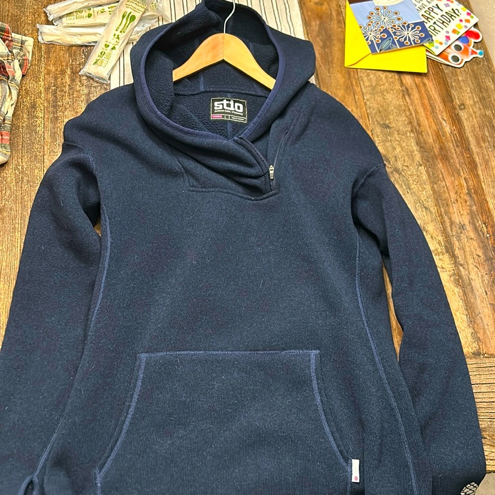 Stio women’s fleece hoodie size L